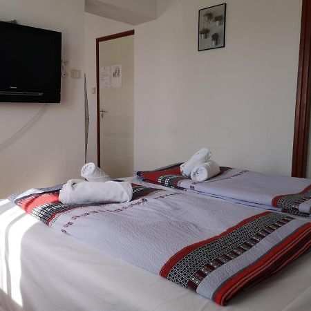Tiszakécske Parton Hotel & Bowling מראה חיצוני תמונה
