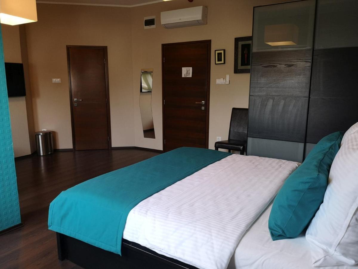 Tiszakécske Parton Hotel & Bowling מראה חיצוני תמונה