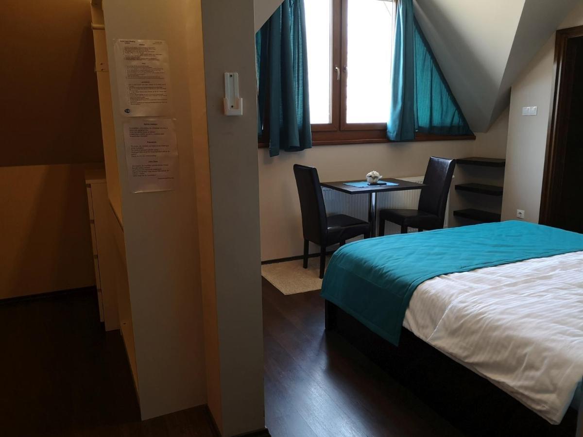 Tiszakécske Parton Hotel & Bowling מראה חיצוני תמונה