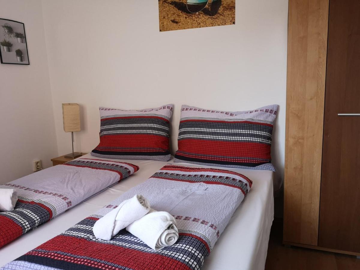 Tiszakécske Parton Hotel & Bowling מראה חיצוני תמונה