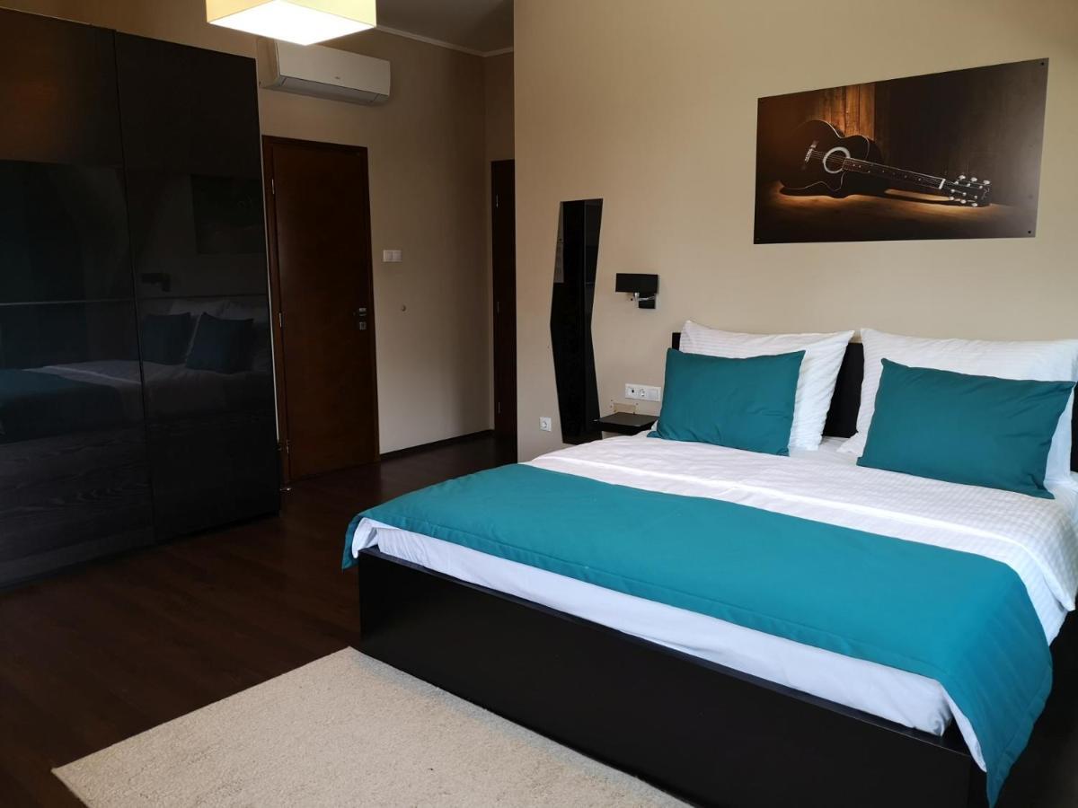 Tiszakécske Parton Hotel & Bowling מראה חיצוני תמונה